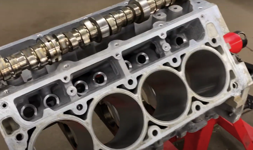 Remanufacturing GM LS V8 6.2L Engine