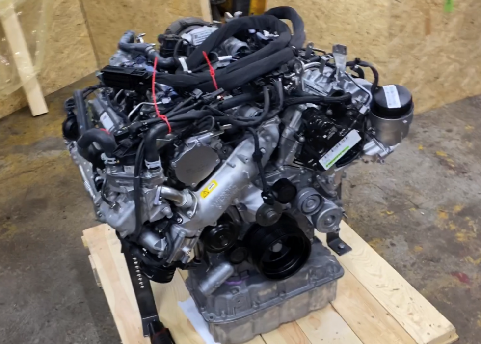 M642 MercedesBenz 3.0 V6 New Diesel Engine Overview and
